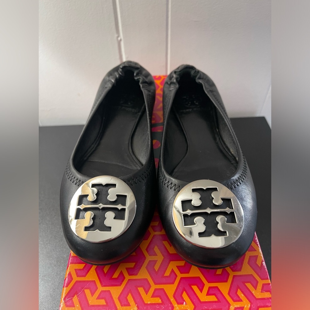 Tory Burch Black/Silver Reva Ballet Flats, Size 5.5